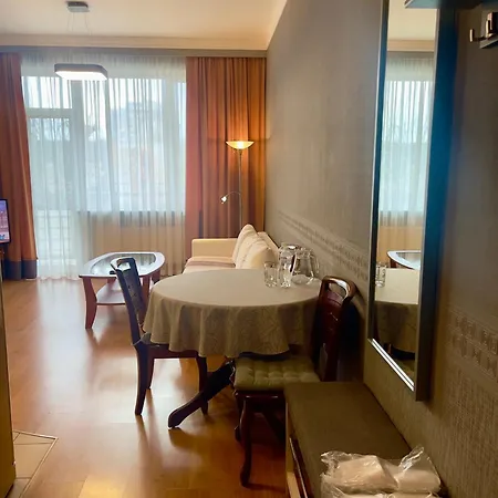 アパートホテル Arcada オデッサ